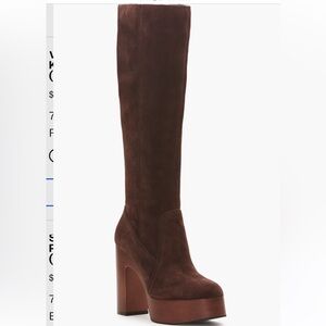 New in box Vince Camuto Illishal Knee High Platform Boot in root beer